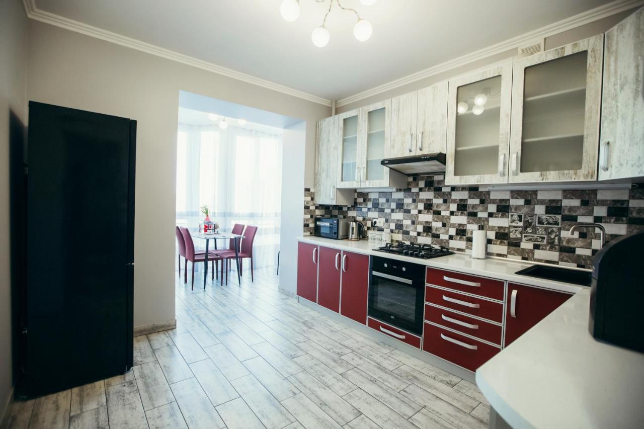 Atlant Apartments Csernyivci Kültér fotó